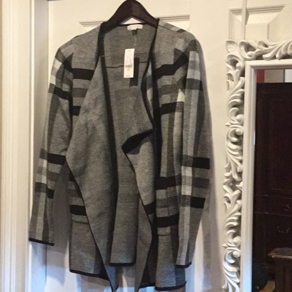 Sweater from NY & Co. BRAND NEW TAGS ON